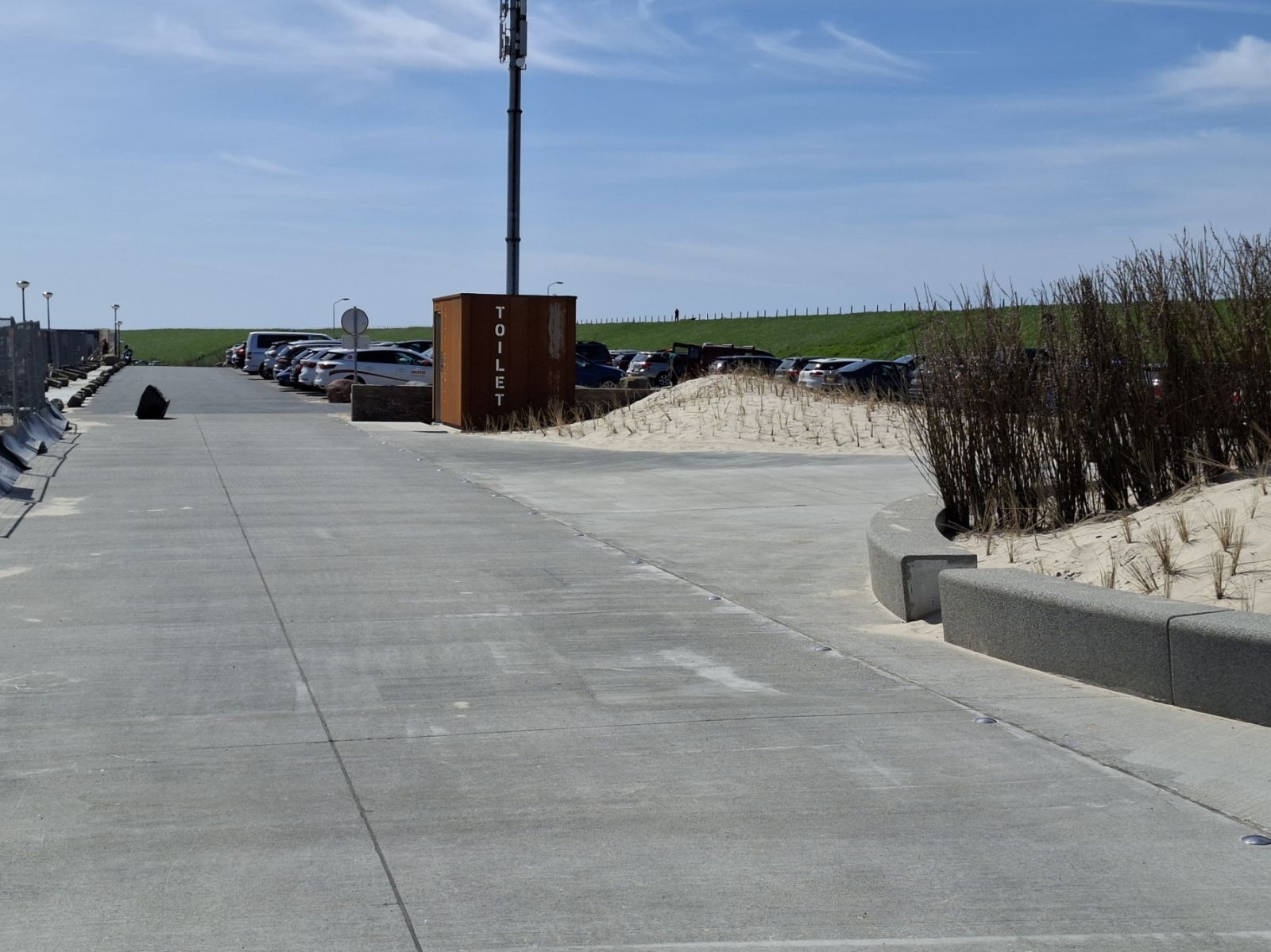 Het openbare toilet in Petten